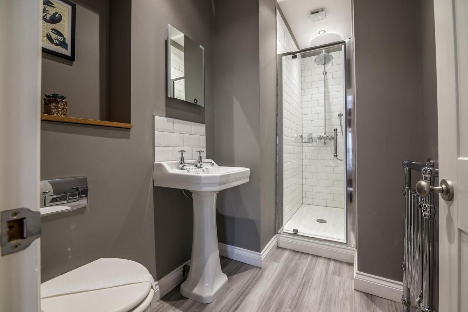 Lady Tenby - 2 Bedroom Apartment - Tenby Zewnętrze zdjęcie