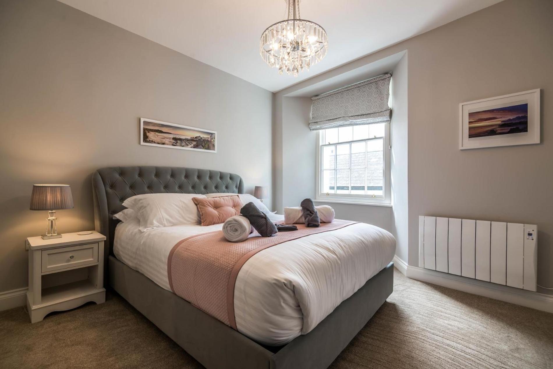 Lady Tenby - 2 Bedroom Apartment - Tenby Zewnętrze zdjęcie